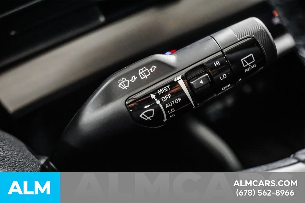 Used 2025 Kia Sportage EX FWD image 34
