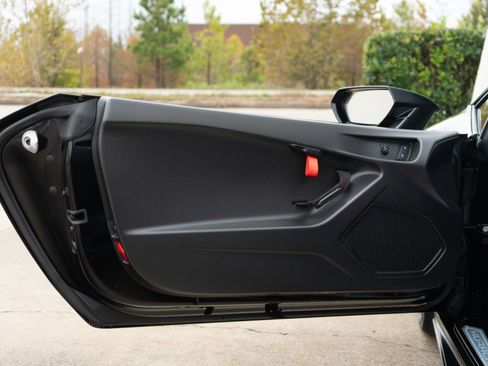 Used 2023 Lamborghini Huracan Tecnica image 30