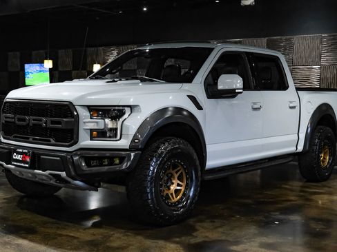 Used 2017 Ford F150 Raptor w/ Equipment Group 802A Luxury AWD/4WD image 7