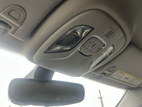 Used 2020 Jeep Compass Latitude image 23