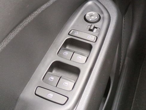 Certified 2023 Hyundai Venue Limited image 23