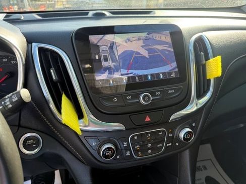 Used 2019 Chevrolet Equinox Premier image 15