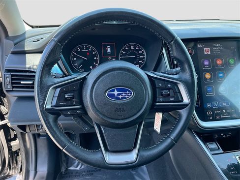 Used 2020 Subaru Outback Premium image 11