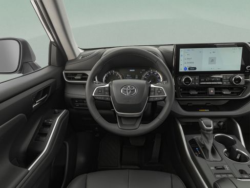 Certified 2024 Toyota Highlander XLE FWD image 43