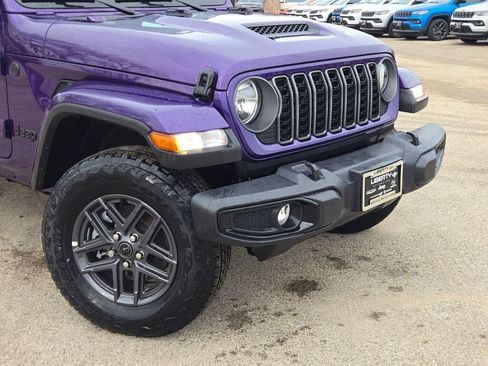 New 2026 Jeep Gladiator Sport AWD/4WD image 5