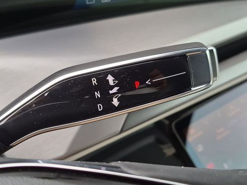 Used 2026 Cadillac Vistiq Sport AWD/4WD image 8