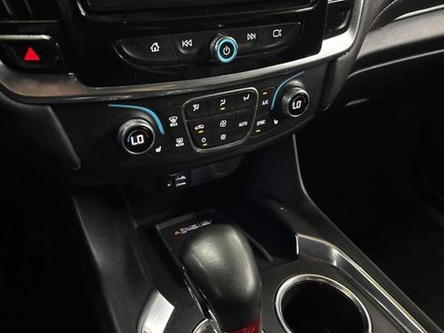 Used 2023 Chevrolet Traverse RS AWD/4WD image 55