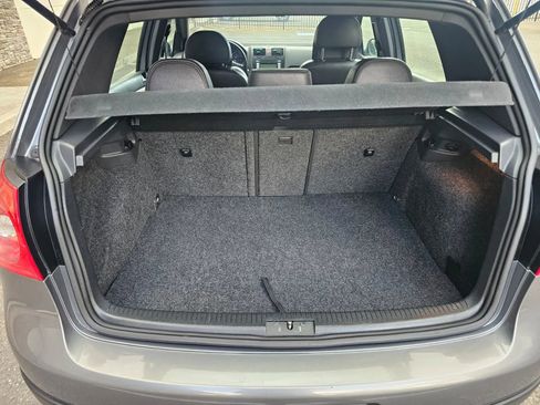 Used 2009 Volkswagen GTI 4-Door image 18