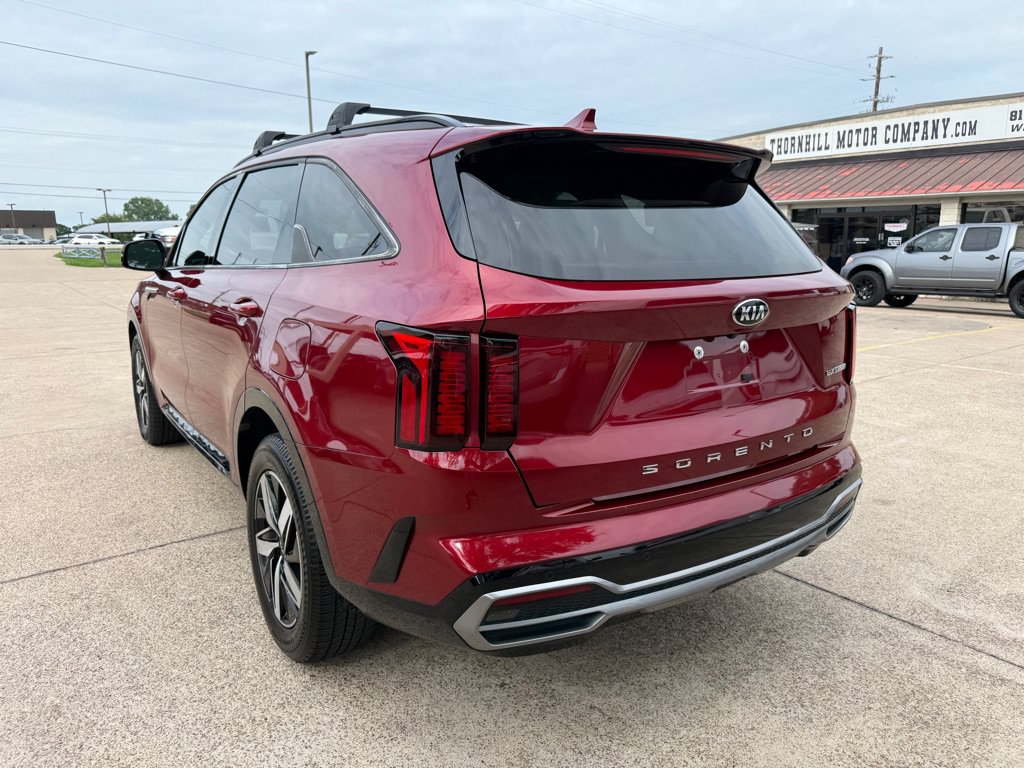 Used 2021 Kia Sorento EX w/ Panoramic Sunroof Package FWD image 5