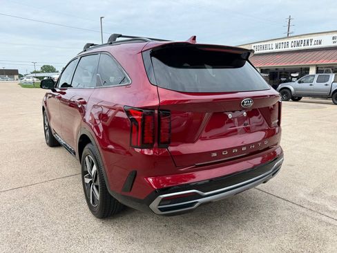Used 2021 Kia Sorento EX w/ Panoramic Sunroof Package FWD image 5