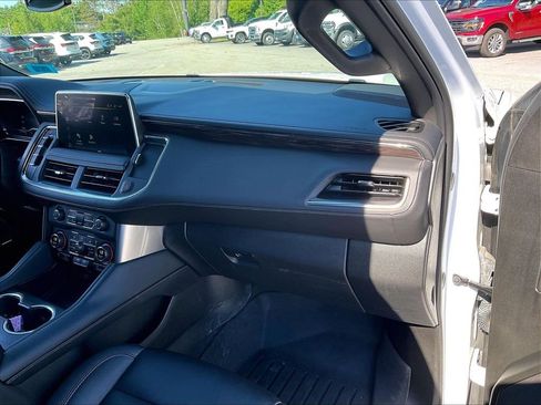 Used 2024 Chevrolet Tahoe LT w/ LT Signature Package AWD/4WD image 12