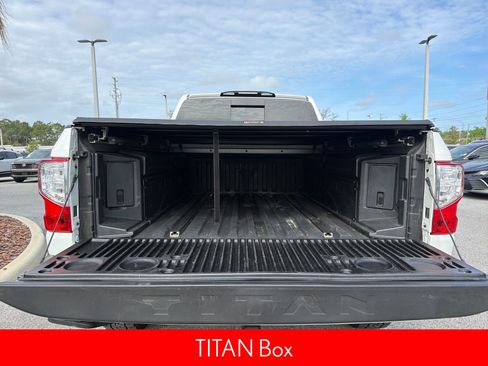 Used 2019 Nissan Titan Platinum Reserve w/ Platinum Utility Package AWD/4WD image 11