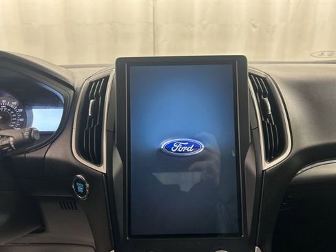 Used 2022 Ford Edge SEL w/ Sport Appearance Package image 14
