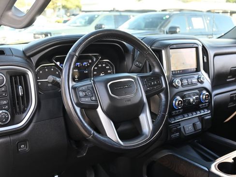Used 2022 GMC Sierra 1500 Denali w/ Denali Premium Package AWD/4WD image 17