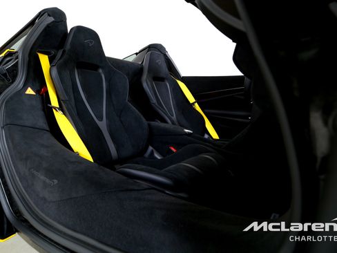 New 2026 McLaren 750S Spider RWD image 20