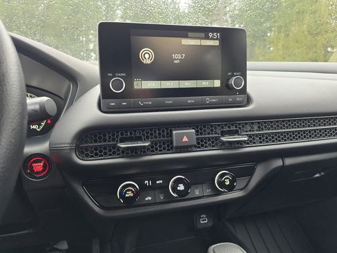 Certified 2024 Honda HR-V LX image 17