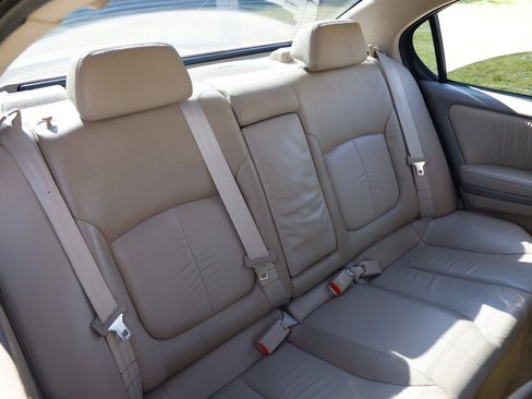 Used 2001 INFINITI I30 w/ (B03) Touring Sport Pkg image 14