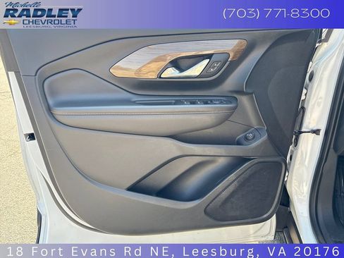 Certified 2021 GMC Terrain SLE w/ Driver Convenience Package FWD image 12