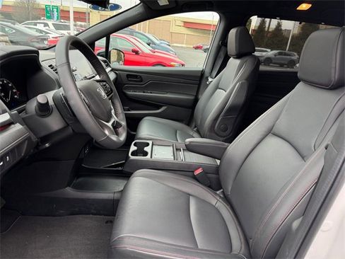 Certified 2026 Honda Odyssey Sport-L image 6