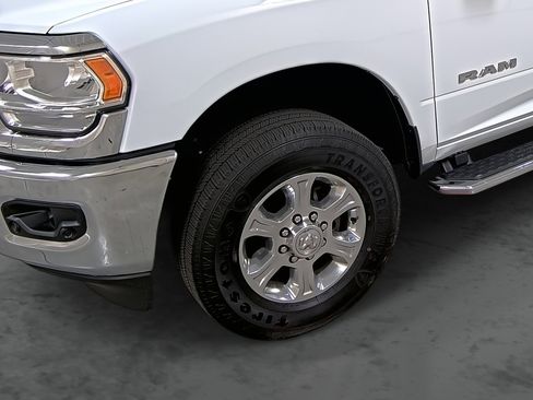 Used 2024 RAM 2500 Big Horn w/ Safety Group image 7