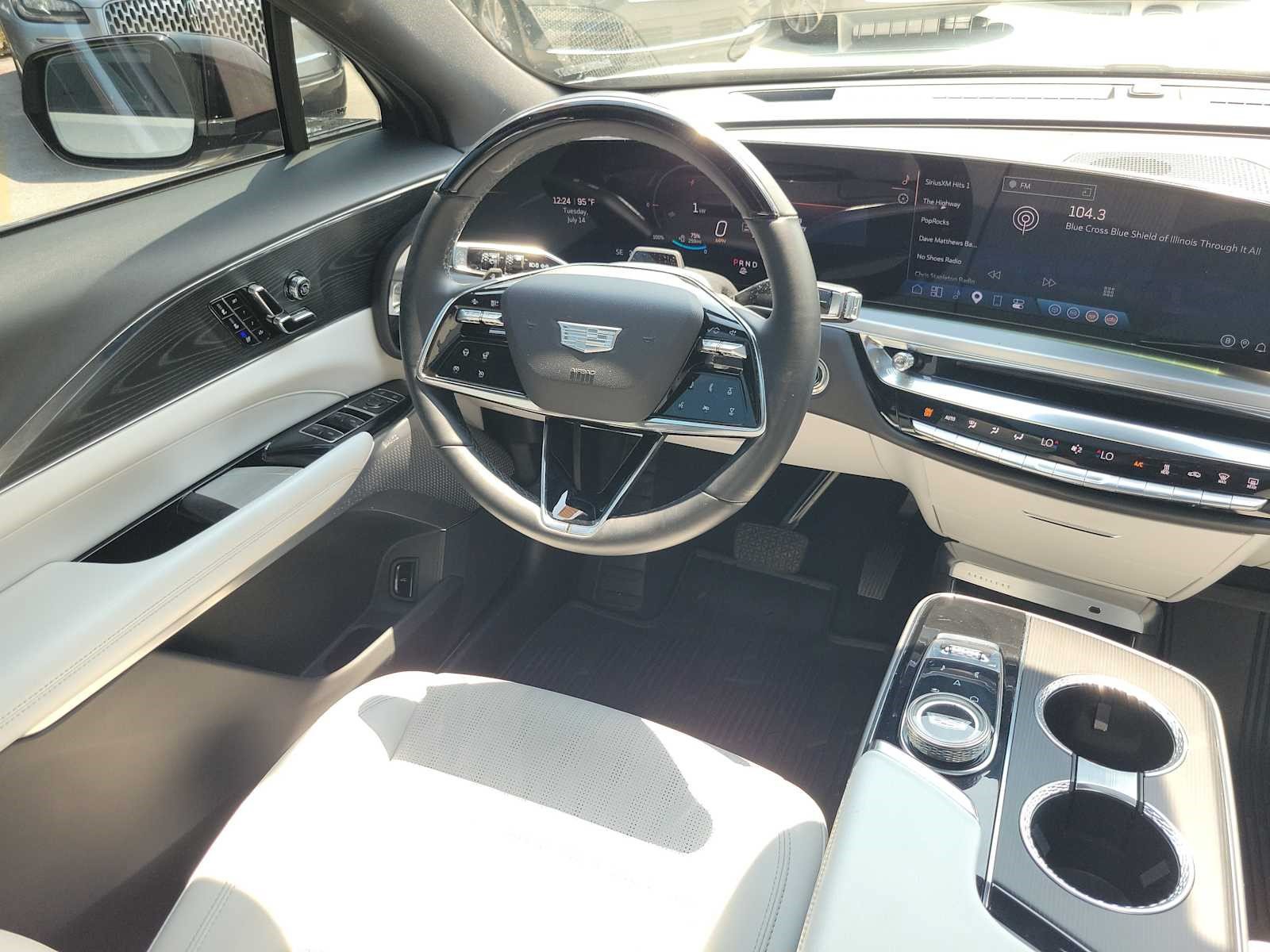 Used 2024 Cadillac Lyriq Sport RWD image 22