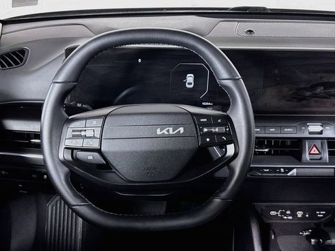 Used 2025 Kia K4 EX FWD image 13