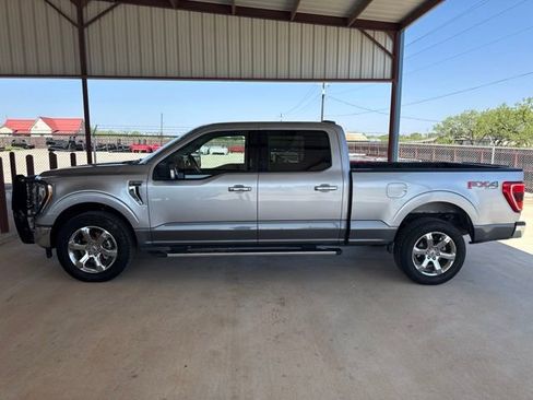 Used 2022 Ford F150 XLT w/ Equipment Group 302A High AWD/4WD image 4