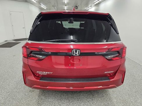 Used 2025 Honda Odyssey Sport-L image 5