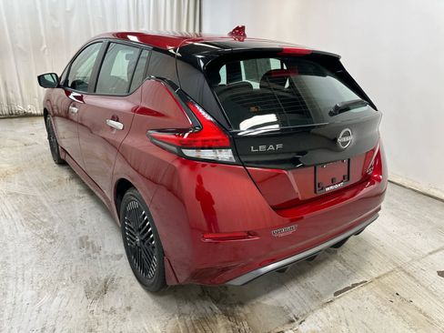 Certified 2023 Nissan Leaf SV Plus image 2