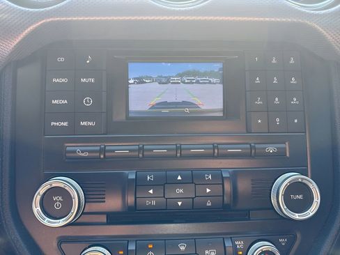 Used 2017 Ford Mustang GT RWD image 16