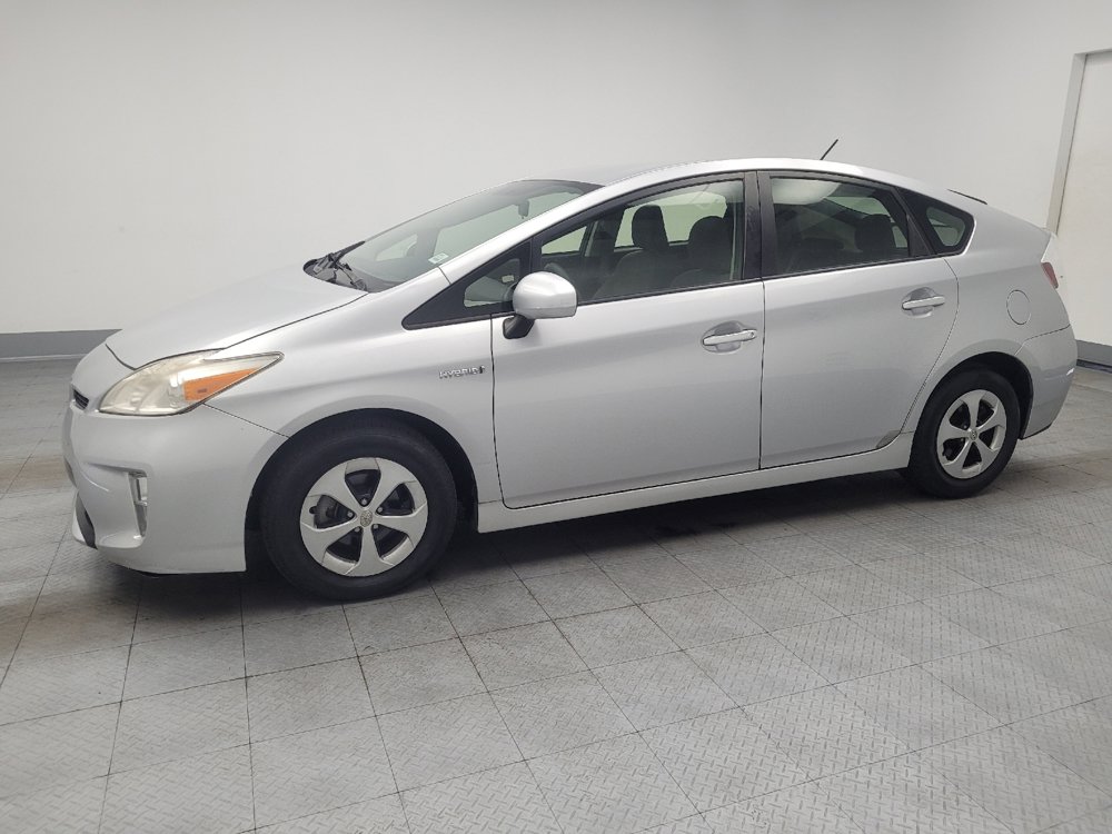 Used 2015 Toyota Prius Three FWD image 2