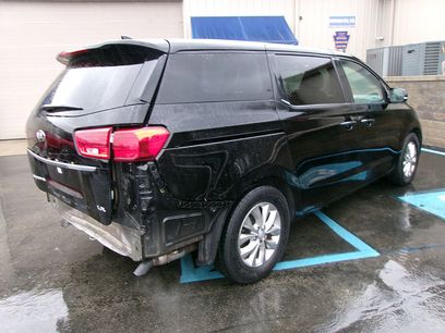 Used 2019 Kia Sedona LX