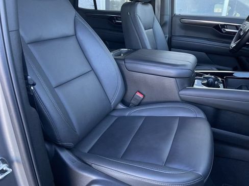 Used 2026 Chevrolet Tahoe Z71 AWD/4WD image 24