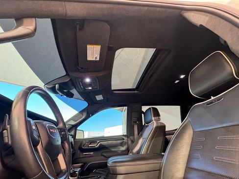 Used 2024 GMC Sierra 1500 AT4X image 19