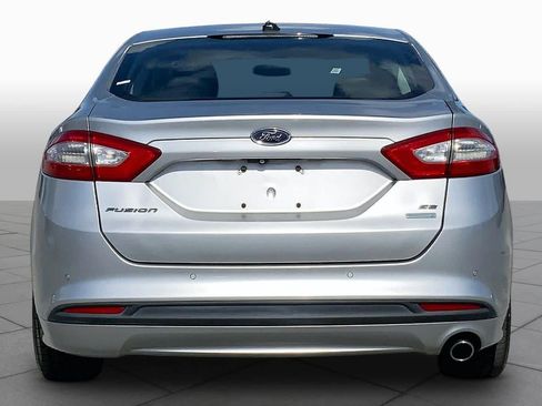 Used 2014 Ford Fusion SE w/ Equipment Group 202A image 5