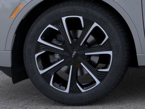 New 2026 Lincoln Nautilus Reserve image 19