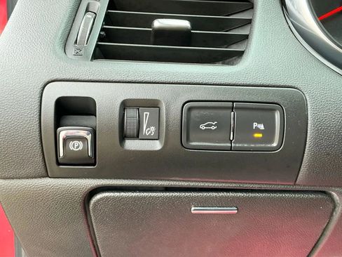 Used 2019 Chevrolet Impala Premier w/ Premier Convenience Package image 37