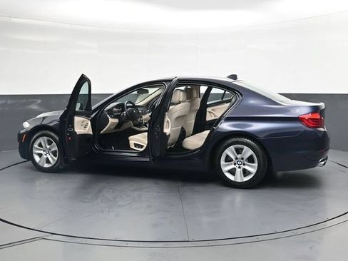 Used 2013 BMW 528i Sedan RWD image 36