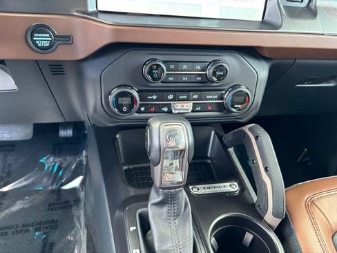 Used 2024 Ford Bronco Outer Banks image 42