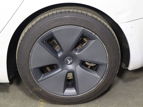 Used 2021 Tesla Model 3 Standard Range Plus RWD image 40