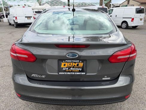Used 2017 Ford Focus SE FWD image 7