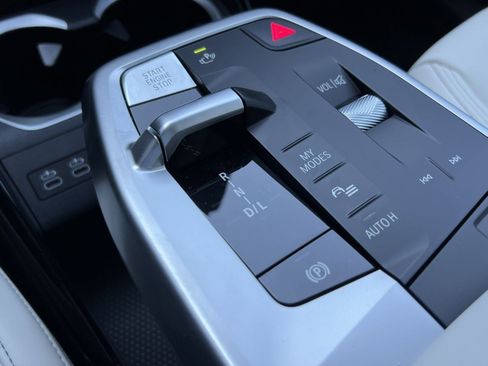 New 2026 BMW X1 xDrive28i w/ Technology Package image 19