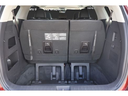 Used 2022 Kia Carnival LX FWD image 18