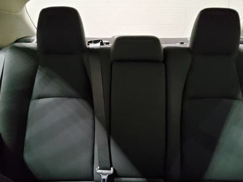 Used 2021 Toyota Corolla LE FWD image 19