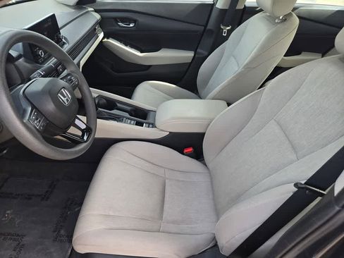 Used 2023 Honda Accord LX image 17
