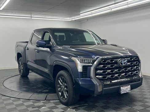 Used 2023 Toyota Tundra Platinum AWD/4WD image 3