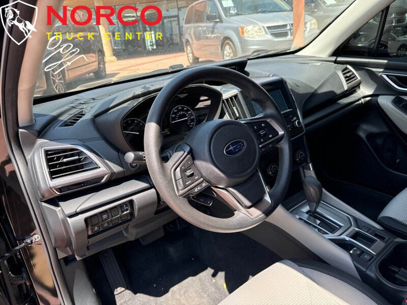 Used 2021 Subaru Forester AWD/4WD image 18