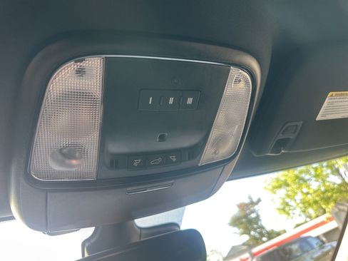 Used 2023 Dodge Durango GT RWD image 34