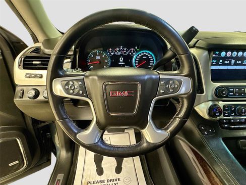 Used 2019 GMC Yukon SLT w/ Graphite Performance Edition AWD/4WD image 11