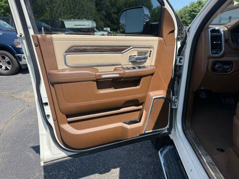 Used 2019 RAM 2500 Laramie AWD/4WD image 27